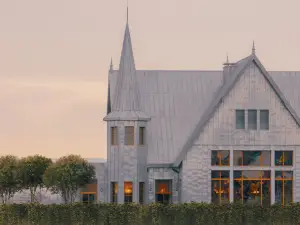 Maison Heler Metz, Curio Collection by Hilton