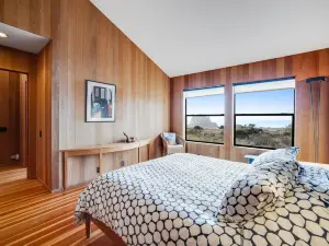 Beautiful, Ocean View Home with Courtyard, Gas Fireplace & Shared Pools/Saunas