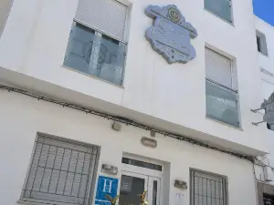 Hostal Flor de LIS- Lojo