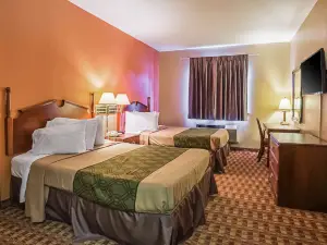 Econo Lodge Inn & Suites