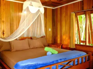 Maratua Guest House