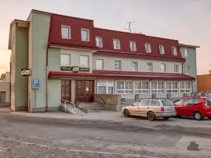 Hotel Alf
