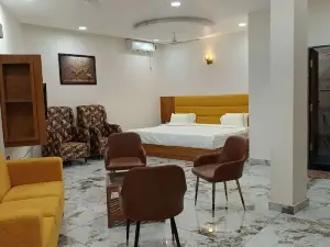 Tej Hotel & Restaurant