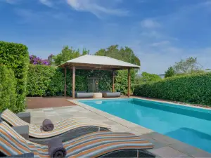 Luxury Escape - Entire Home