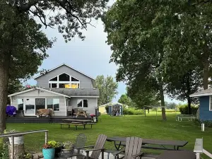 Experience Pokegama charm in our cozy 3-bedroom cabin