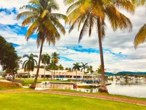 HERMOSA CASAQUINTA FAMILIAR CONDOMINIO CAMPESTRE EL PEÑON Piscina Privada Campo de Golf