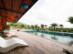 Palette - Nova Strawberry Hills Resort