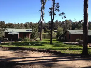 Pemberton Lake View Chalets