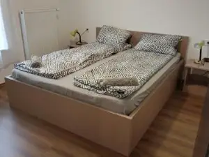 Tiszaliget Apartman es Szallo