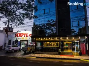 Serpyl Plaza Hotel