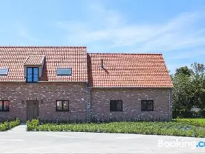 Nice Home in Diksmuide with 7 Bedrooms, Outdoor Swimming Pool and Heated Swimming Pool