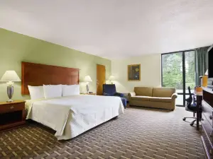 Days Inn by Wyndham Fayetteville-South/I-95 Exit 49