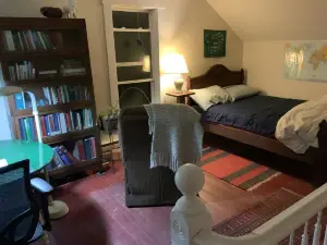 Ideal spot minutes from Kickapoo Valley Reserve, Wildcat StatePark & fly fishing