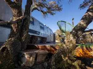 Silver Bullet Airstream, El Mistico Glamping Ranch