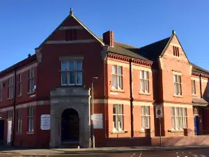 Kings Park Hotel