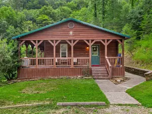 Sundance Retreat - Hot Tub, WiFi, Private River Access