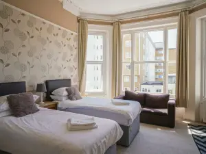 The Sheldon B&B - Free Private Parking