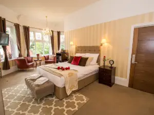 NormanHurst Hotel