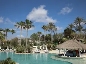 Laguava Resort