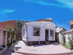 Skylake B&B Hostel
