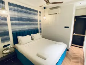 Palm Breeze Hotel - Colaba