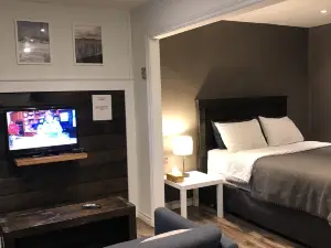 Greenside Motel