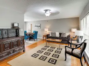 Rural Melbourne House with Deck!