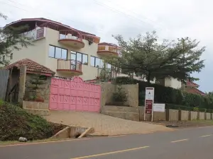 ENZOGU GARDENS RESIDENCY HOTEL