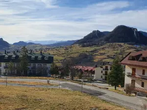 Apartment in a Valley of Light