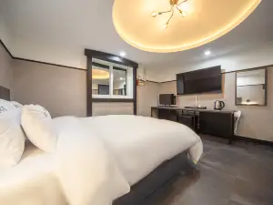 Mokpo Hotel Cheongdam