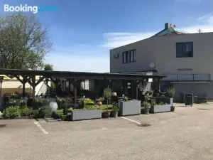 佩賈斯特旅館