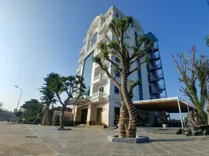 Thai Hoa Riverside Hotel