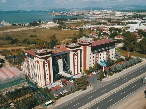 Elegance Resort Hotel & Spa Wellness-Aqua