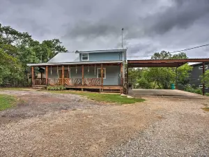 Tranquil Palo Pinto Home w/ Deck + Boat Dock!
