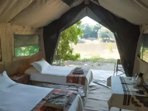 Mwinilunga Safaris