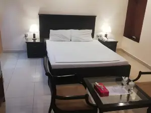Silk Hotel