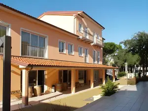 Bolgheri Marina Resort