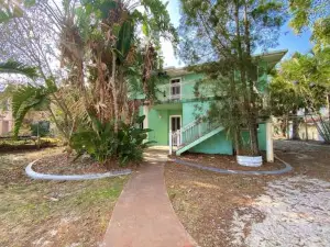Rio Vista - Burrum Heads - Riverfront - 2BR - Large Yard
