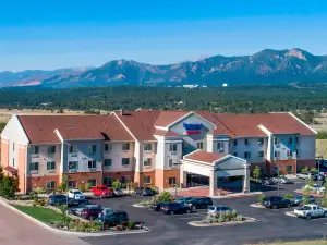 แฟร์ฟิลด์ อินน์แอนด์สวีทส์ โคโลราโดสปริงส์นอร์ท/สถาบันกองทัพอากาศ