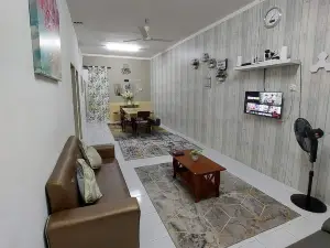 Afdaar Homestay | 3Rooms |3 Aircond |UNIFI 500MBPS