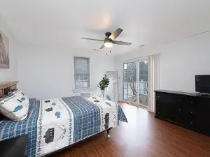 Jackson River Estate Cozy Cottage on the River