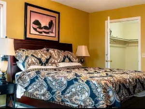 A Quiet, Spacious and Private 4 Bedroom house for  family reunion and getaway.