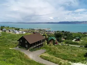 Beautiful Lake View - Sleeps 26+ - Hot Tub - Deck - Cabin