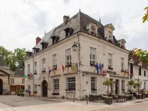 Logis Hôtel Restaurant le Puits Doré