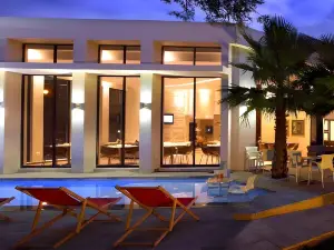 The Lakes Boutique Lodge