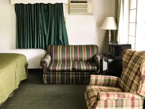 Relax Inn Altoona