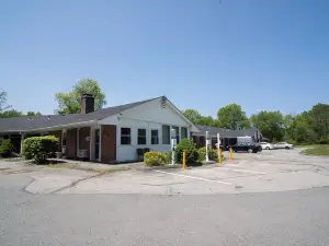 The Lagrange Inn & Extended Stay