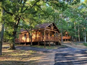 Little Wolf Cabins/The Cedar Creek Cabin close to WPG West Traiheads