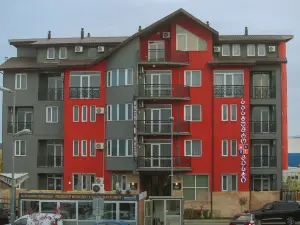 Apart Hotel West