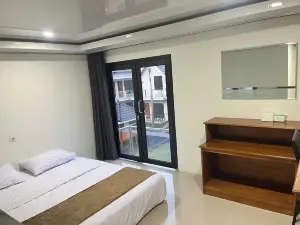 Grand Wijaya Hotel dan Villa Sarangan
